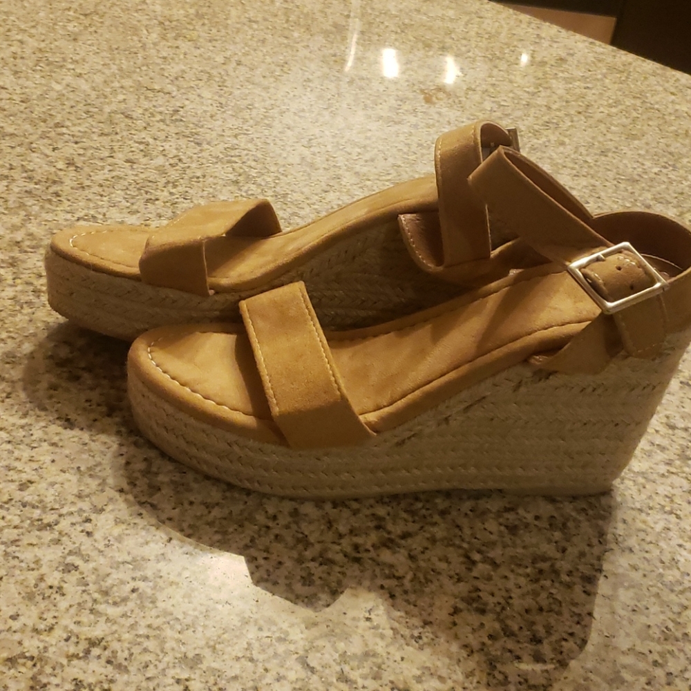 Wedge sandals